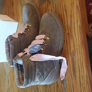 Womens fall/ winter boots